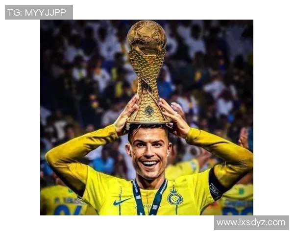 C罗转会风波揭秘:从曼联到沙特阿尔纳斯尔的传奇之路 C罗转会风波揭秘:从曼联到沙特阿尔纳斯尔的传奇之路