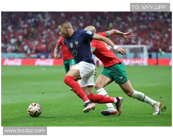 世界足球四号球星的崛起与传奇之路解析