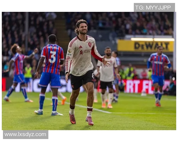 足球史上15位最具绝杀能力的球星盘点与精彩瞬间回顾